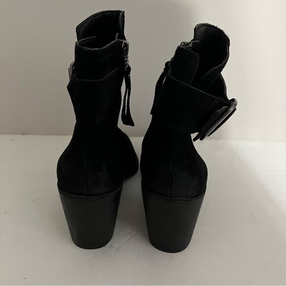 Sam Edelman Black Leonia Buckled Suede Booties Size 8.5